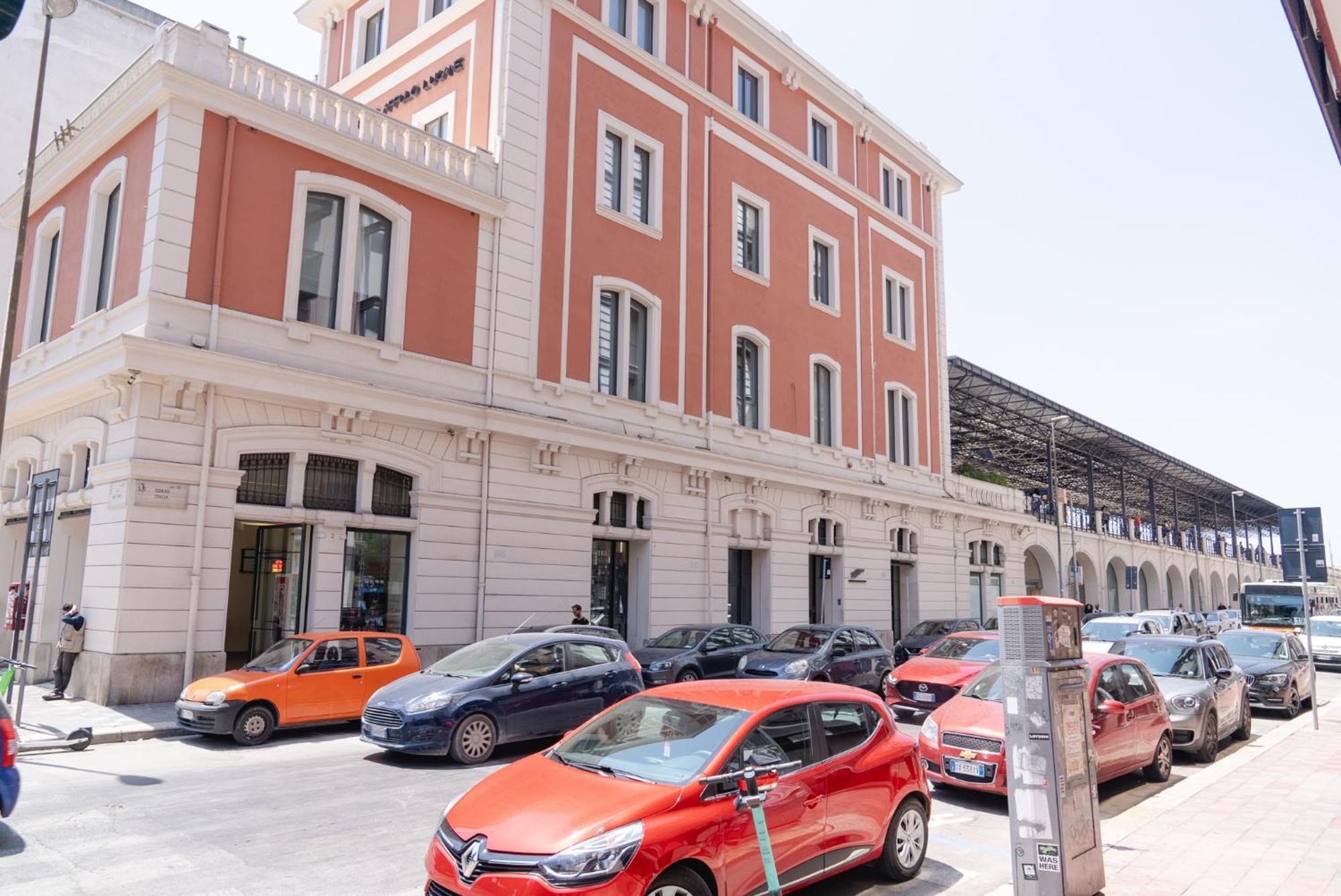 Отель Bari Centro Экстерьер фото